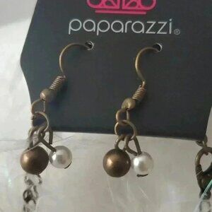 Paparazzi long brass colored necklace with earrings